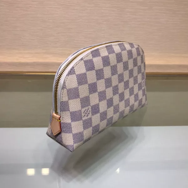 Cheap LOUIS VUITTON COSMETIC POUCH GM 0116