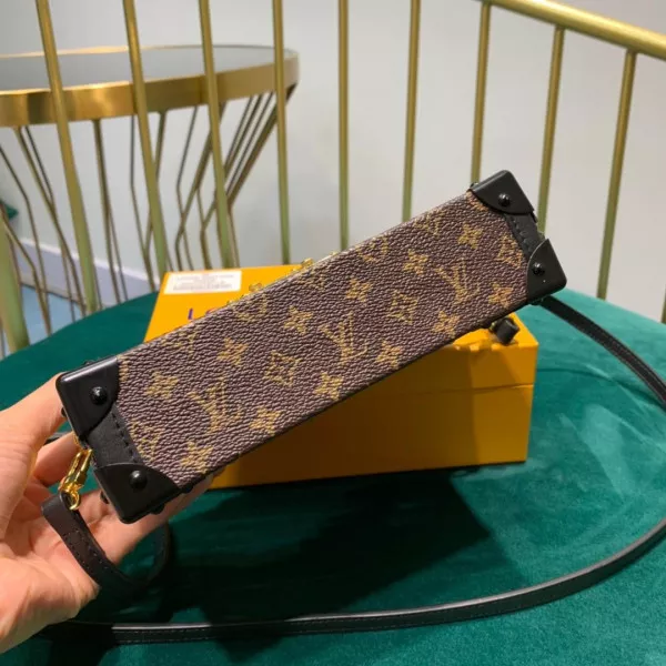 Rep LOUIS VUITTON PETITE MALLE 0116