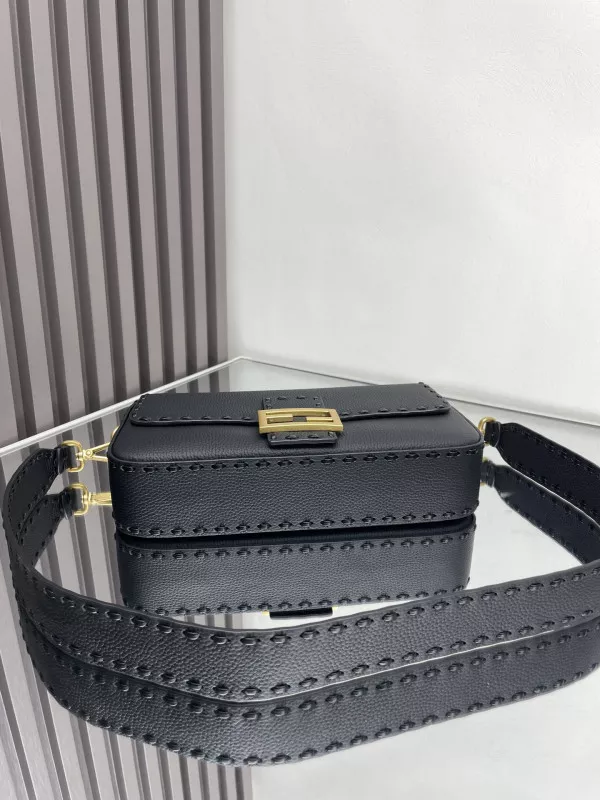 Cheap FENDI BAGUETTE-26*13*6CM 0119