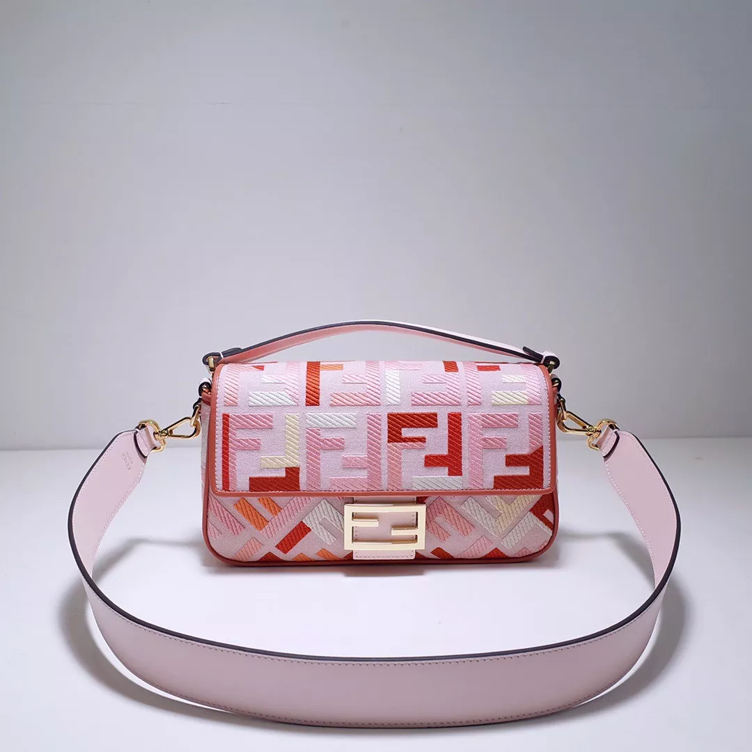 Cheap FENDI BAGUETTE 0114