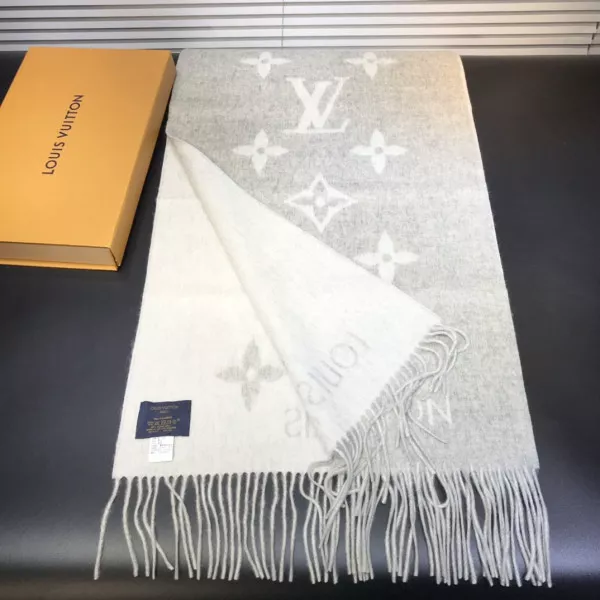 Cheap LOUIS VUITTON REYKJAVIK SCARF 0113