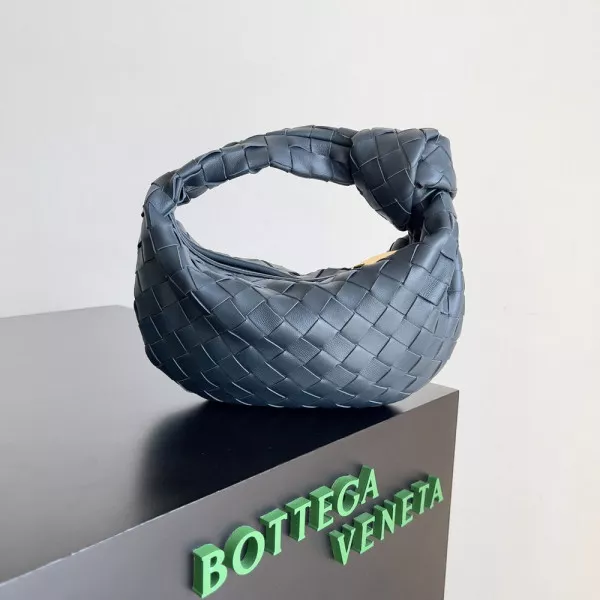 BOTTEGA VENETA MINI JODIE 0121