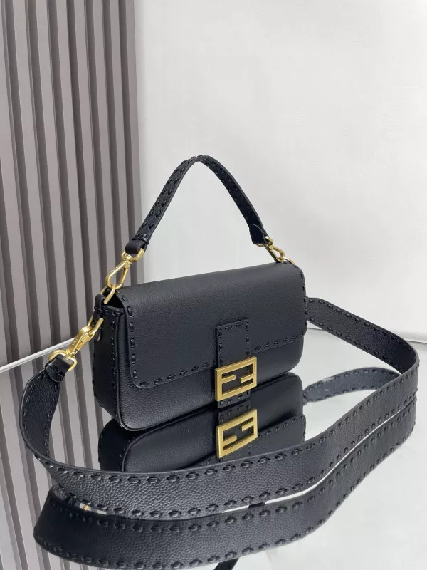 Cheap FENDI BAGUETTE-26*13*6CM 0119