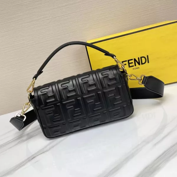 Cheap FENDI BAGUETTE-26*13*6CM 0114