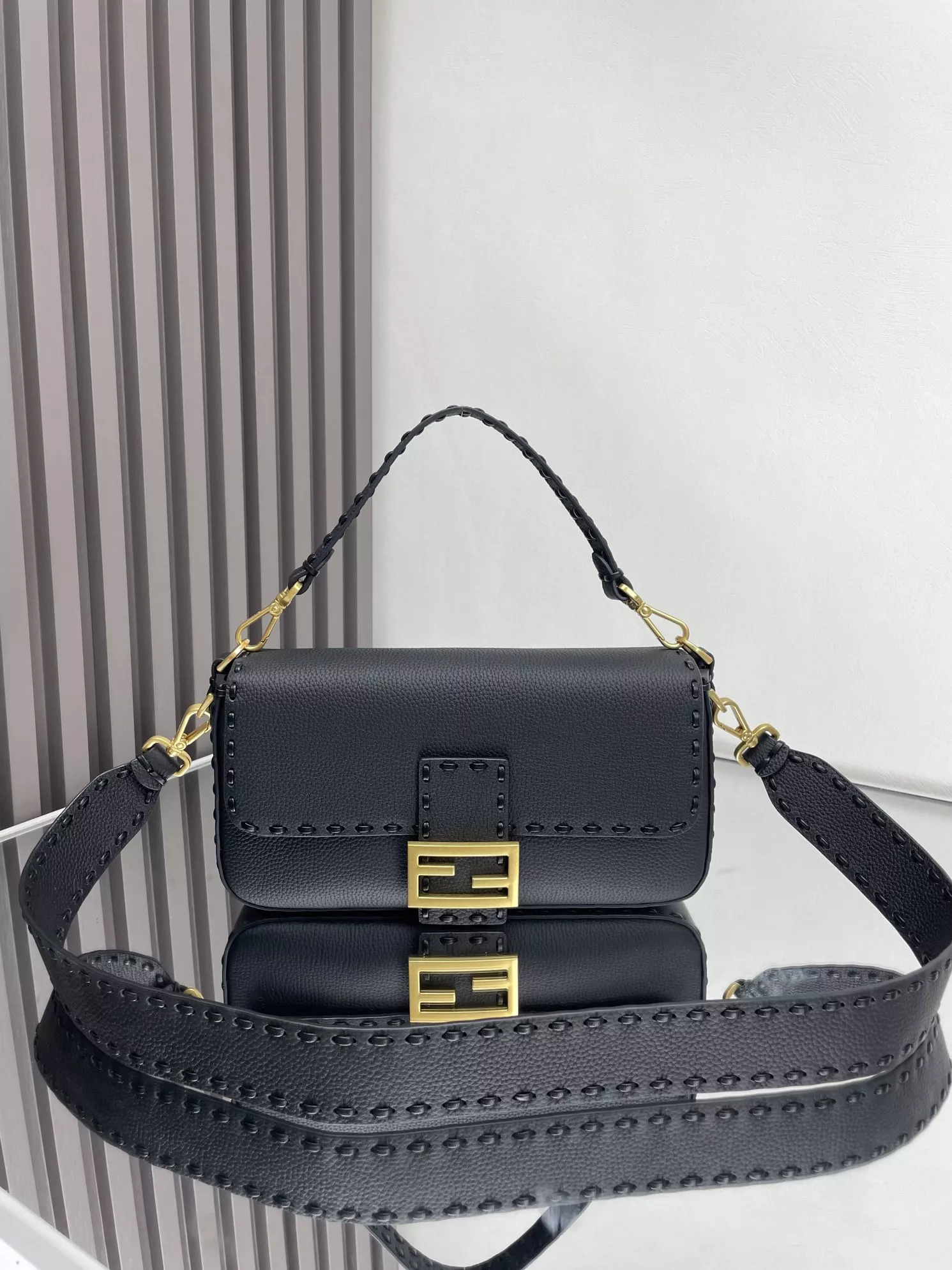 Cheap FENDI BAGUETTE-26*13*6CM 0119