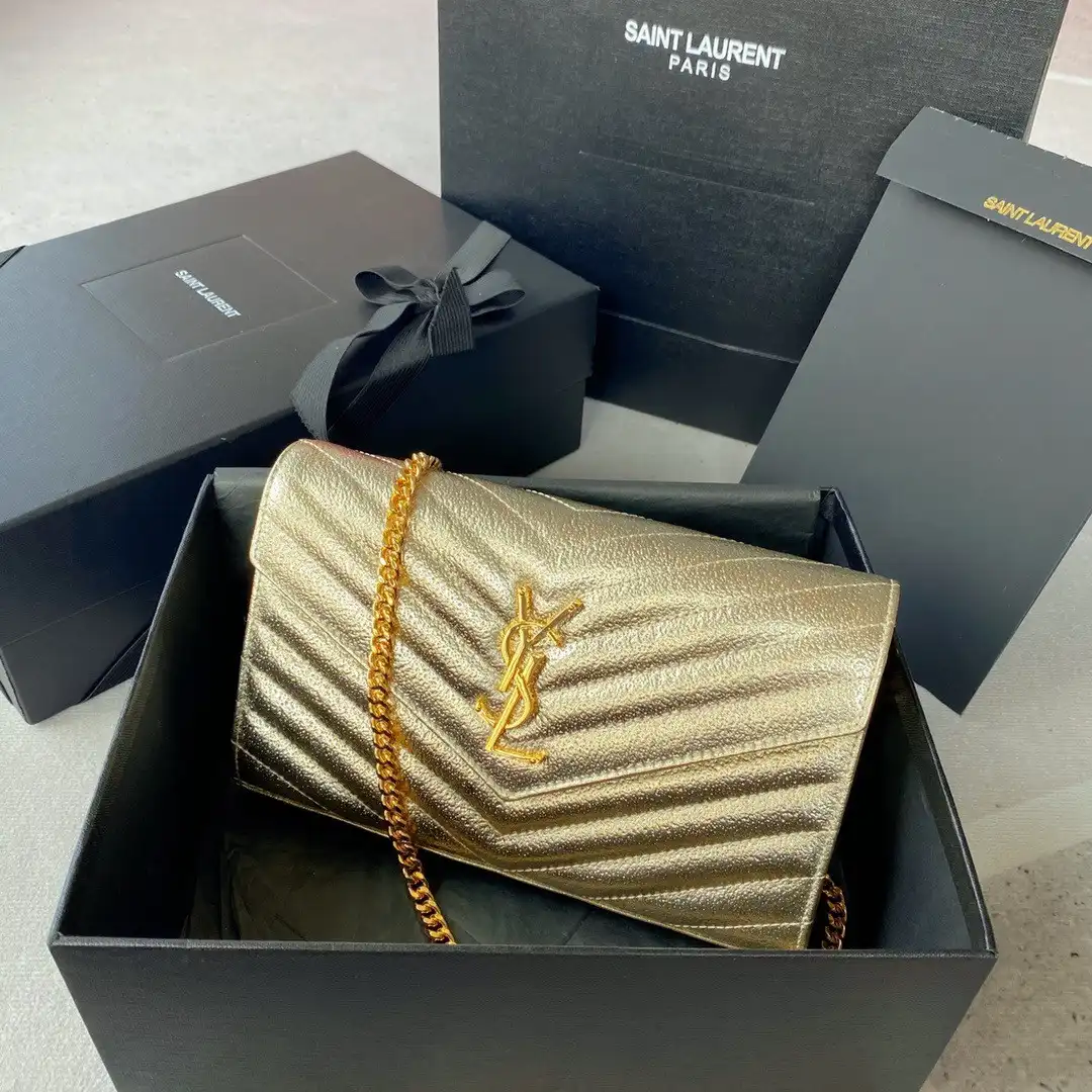 Rep YSL CASSANDRE MATELASSÉ CHAIN WALLET 0127