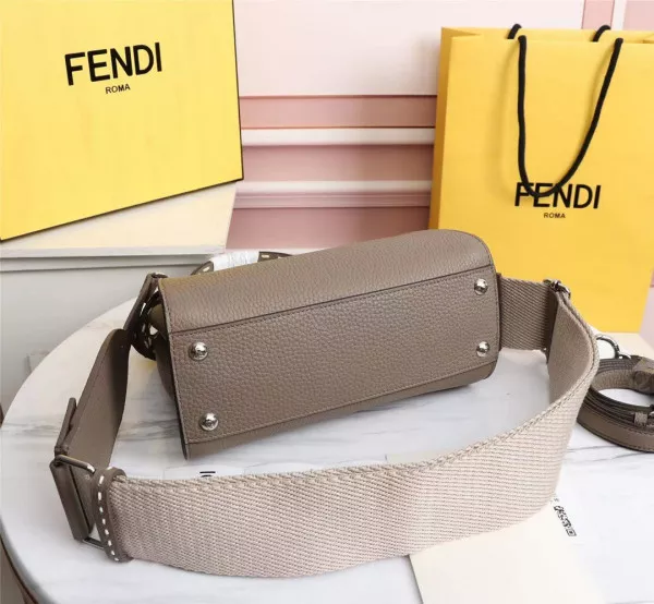 Rep FENDI PEEKABOO MINI BAG-18-23-11cm 0114