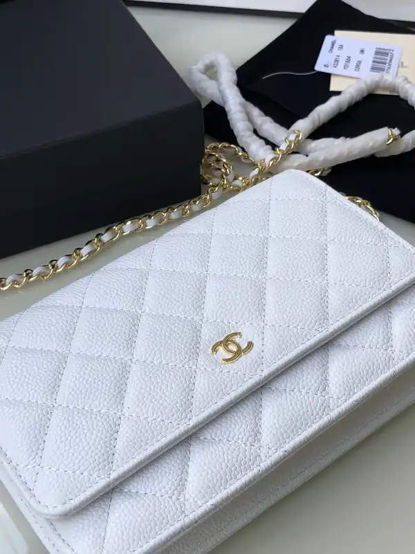 Rep CL CHAIN WALLET CAVIAR 0124