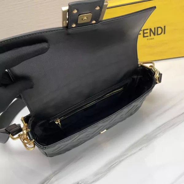 Cheap FENDI BAGUETTE-26*13*6CM 0114