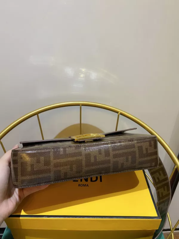 Rep FENDI BAGUETTE 0114