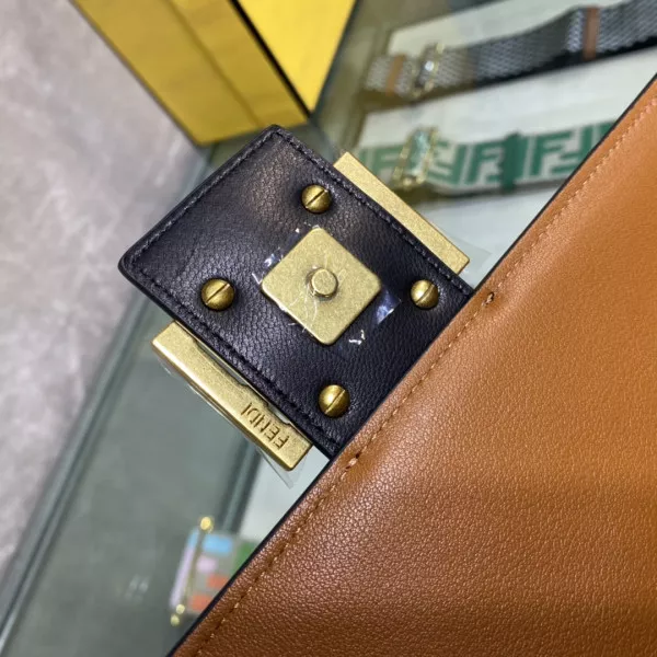 Cheap FENDI BAGUETTE CHAIN 0117