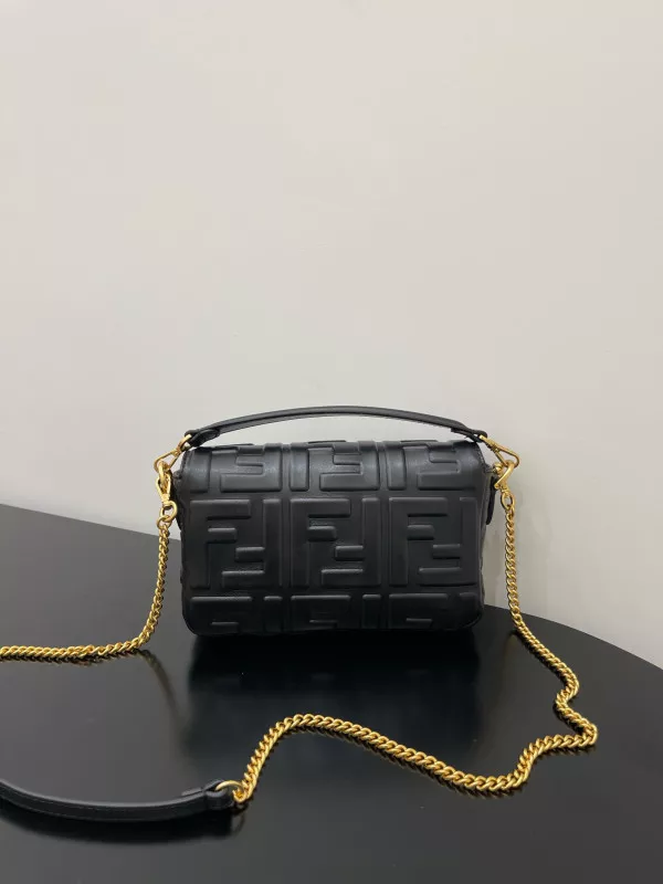 Rep FENDI BAGUETTE-19*10*4cm 0117