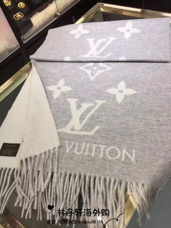 Cheap LOUIS VUITTON REYKJAVIK SCARF 0113