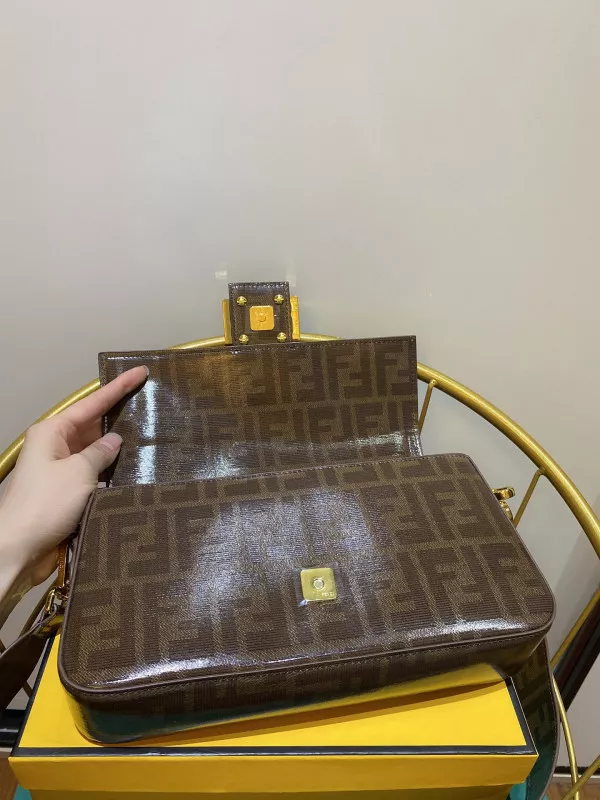 Rep FENDI BAGUETTE 0114