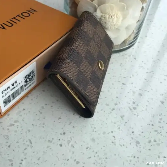 Cheap LOUIS HOLDER VUITTON 6 KEY 0215