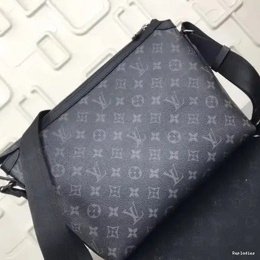 Rep LOUIS MESSENGER ODYSSEY PM VUITTON 0208