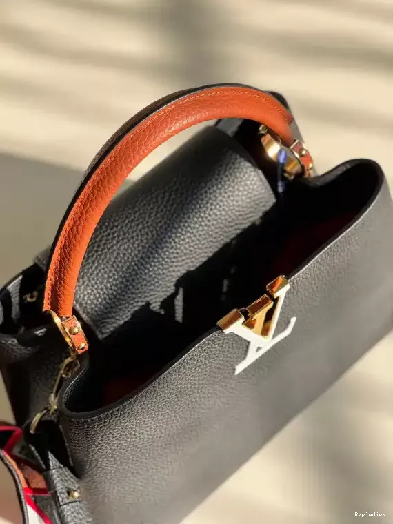 Rep CAPUCINES MM VUITTON LOUIS 0207