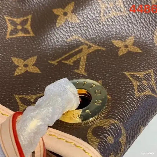 Rep ARTSY VUITTON LOUIS MM 0212