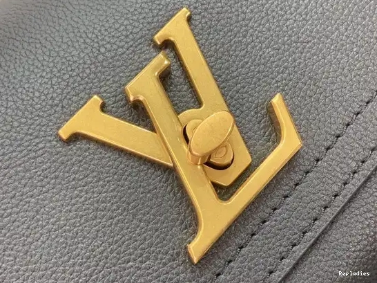 Rep PM VUITTON LOUIS CHAIN LOCKME 0225