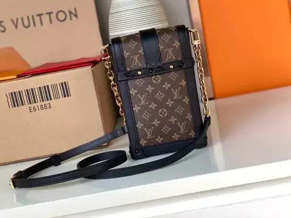 Rep VUITTON VERTICAL LOUIS TRUNK POCHETTE 0207