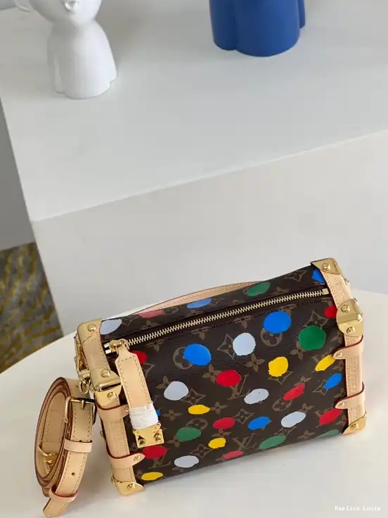 Rep MM SIDE LOUIS VUITTON TRUNK 0227