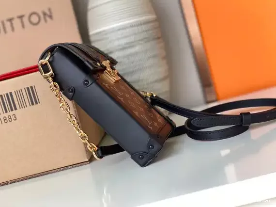 Rep VUITTON VERTICAL LOUIS TRUNK POCHETTE 0207