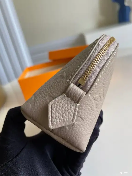 Cheap VUITTON POUCH LOUIS COSMETIC 0214