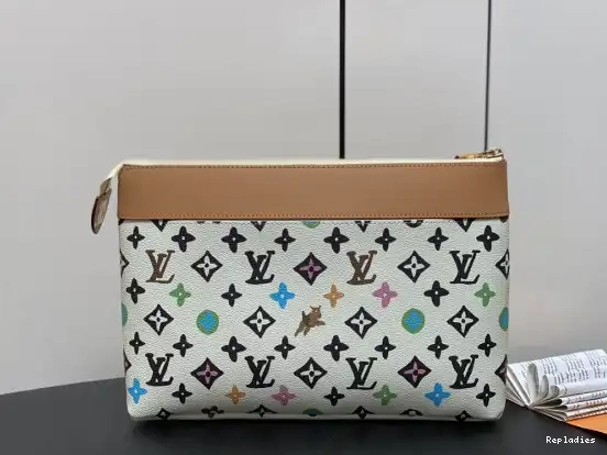 Rep LOUIS VUITTON SOUPLE-32*21*8CM VOYAGE POCHETTE 0218