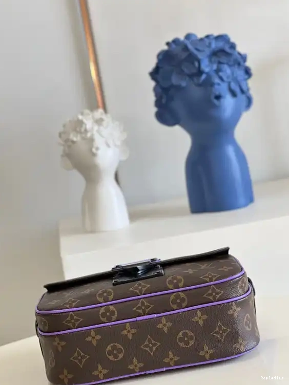 Rep LOUIS S MESSENGER LOCK VUITTON 0213