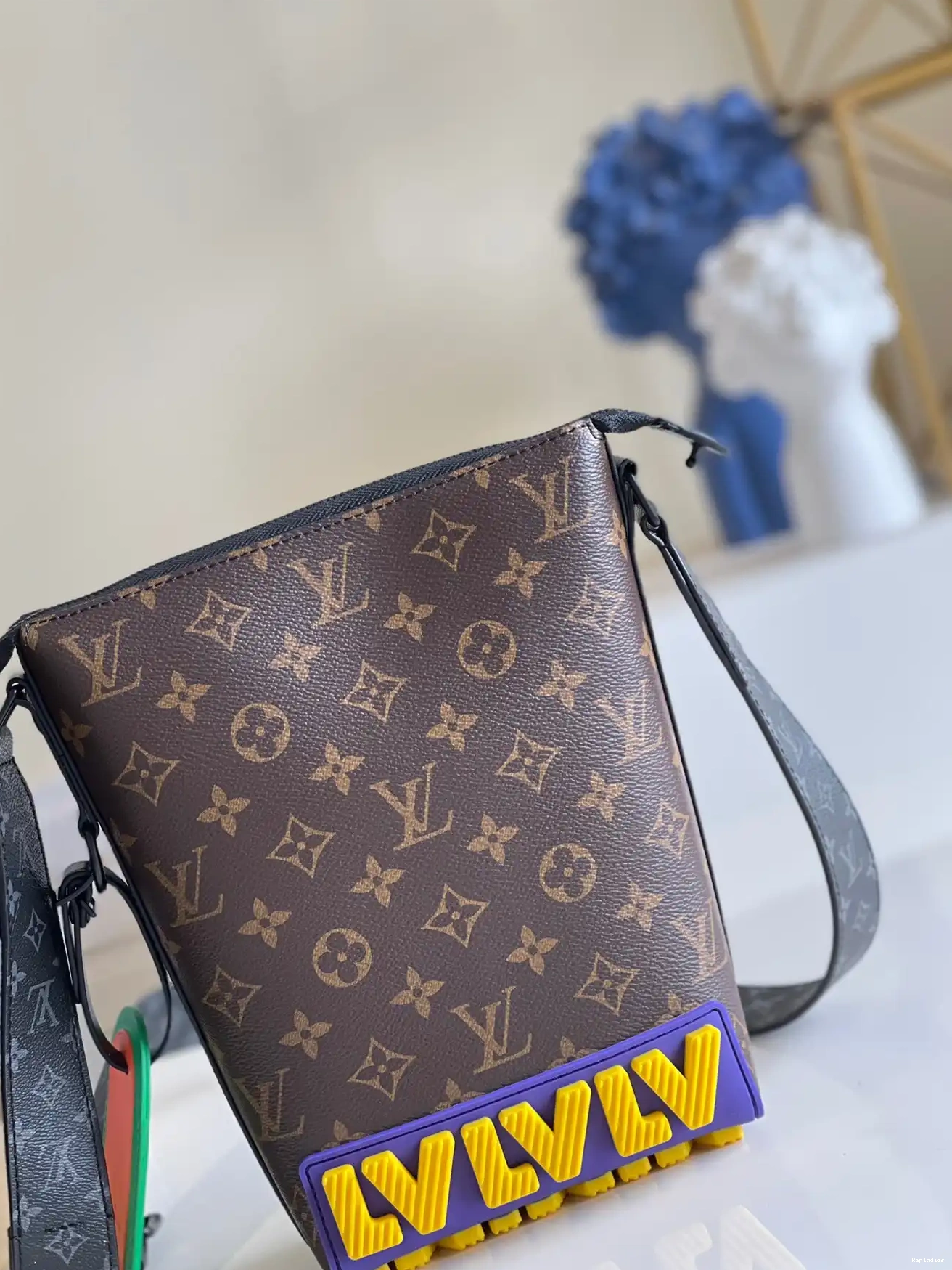 Rep VUITTON CRUISER MESSENGER LOUIS 0222