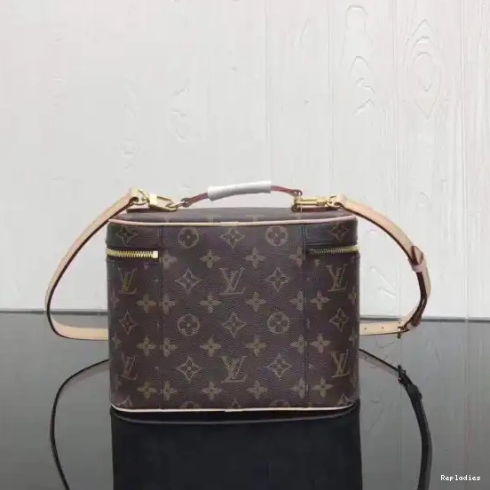 Rep VUITTON TOILETRY BAG LOUIS 0227