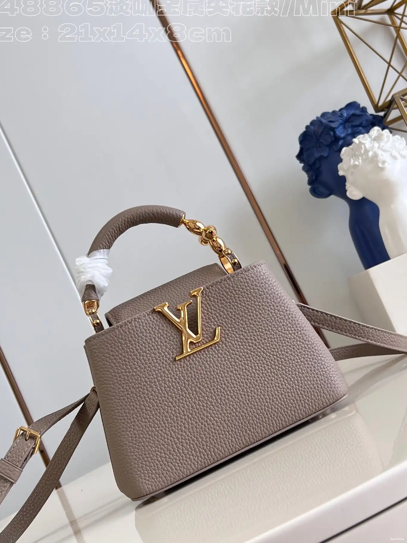 Rep CAPUCINES LOUIS MINI-21*14*8CM VUITTON 0216