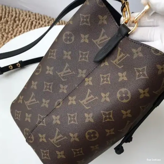 Cheap LOUIS VUITTON NÉONOÉ 0212