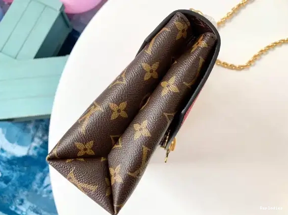 Rep VUITTON LOUIS SAINT-PLACIDE 0212