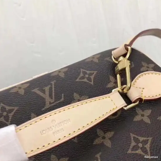 Rep VUITTON TOILETRY BAG LOUIS 0227