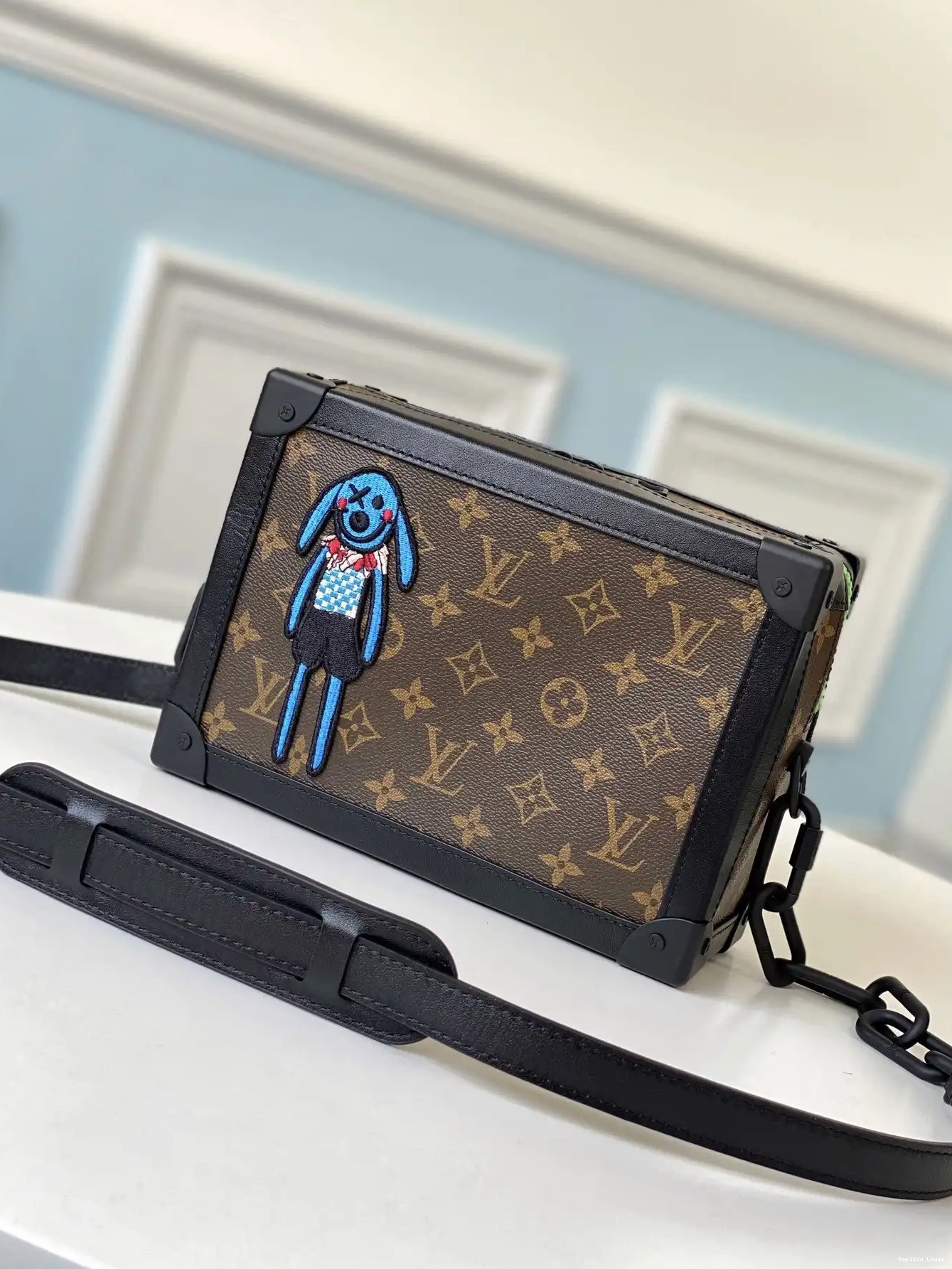 Rep VUITTON SOFT TRUNK LOUIS 0217