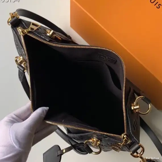 Rep TOTE MM V LOUIS VUITTON 0212