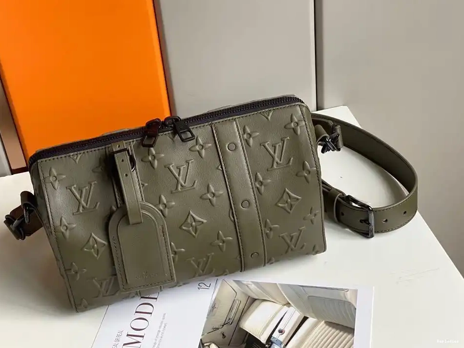 Rep LOUIS KEEPALL VUITTON CITY 0220