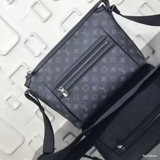 Rep LOUIS MESSENGER ODYSSEY PM VUITTON 0208