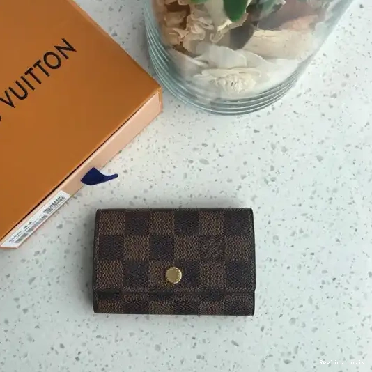 Cheap LOUIS HOLDER VUITTON 6 KEY 0215