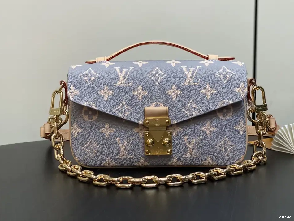 Rep WEST LOUIS METIS EAST VUITTON POCHETTE 0221