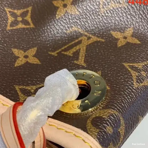 Cheap LOUIS VUITTON ARTSY MM 0209