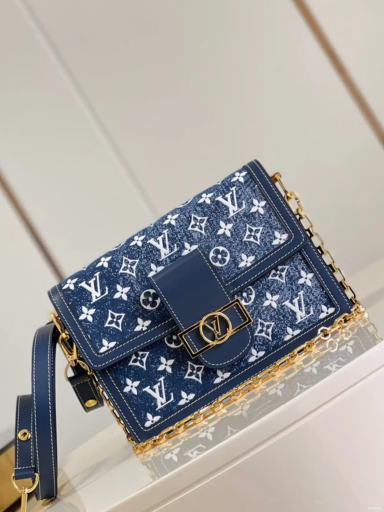 Rep VUITTON DAUPHINE MM LOUIS 0301